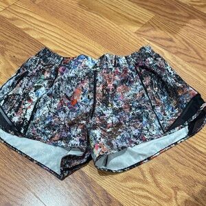 lululemon athletica Abstract Print Women's Athletic Shorts